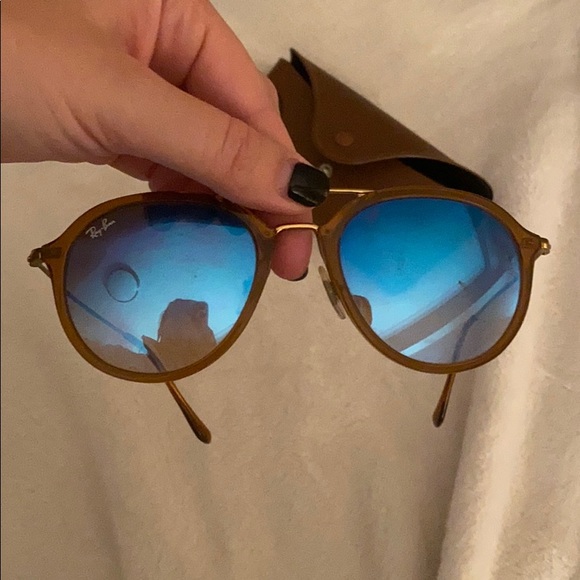 Raybans - Picture 1 of 3